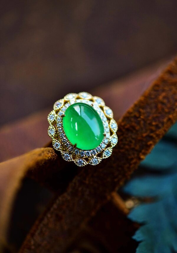 Ice-colored round jadeite ring