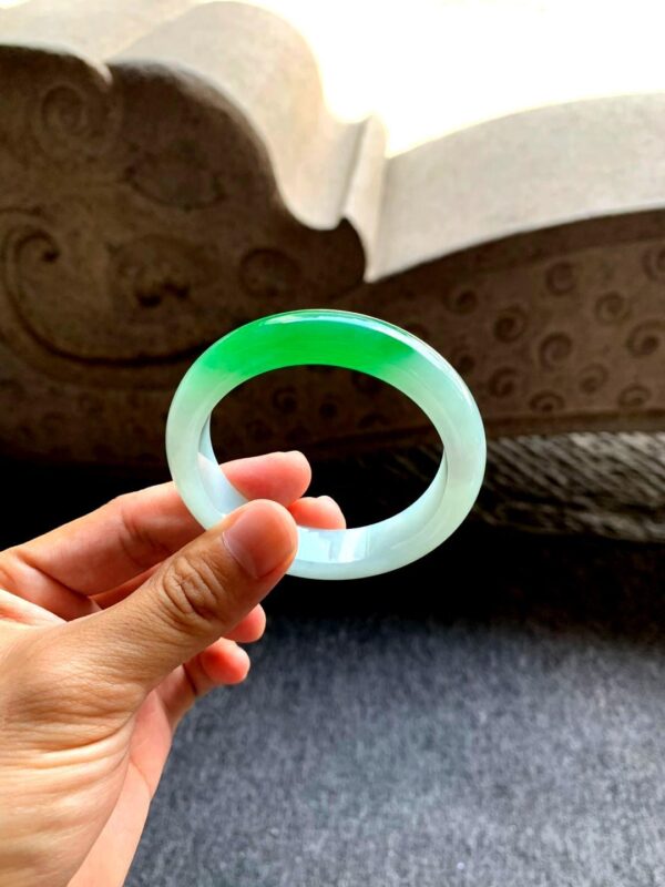Spring-colored bracelet
