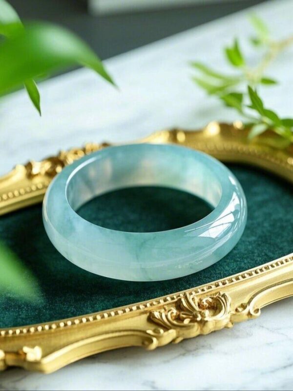 High-quality ice-colored jade bracelet