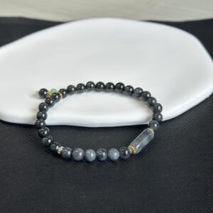 Black jadeite String of beads