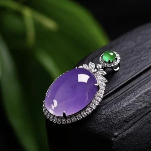 Purple and white jade pigeon egg